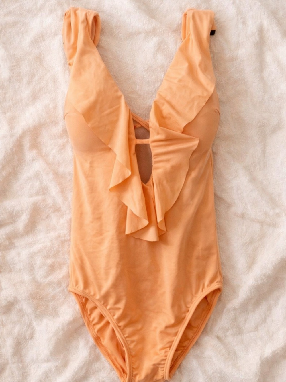 Kenneth Cole Reaction Medium swimsuit M NWT, sanitary in place,